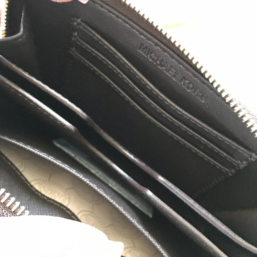 Phone wallet wristlet - Picture 4 of 6